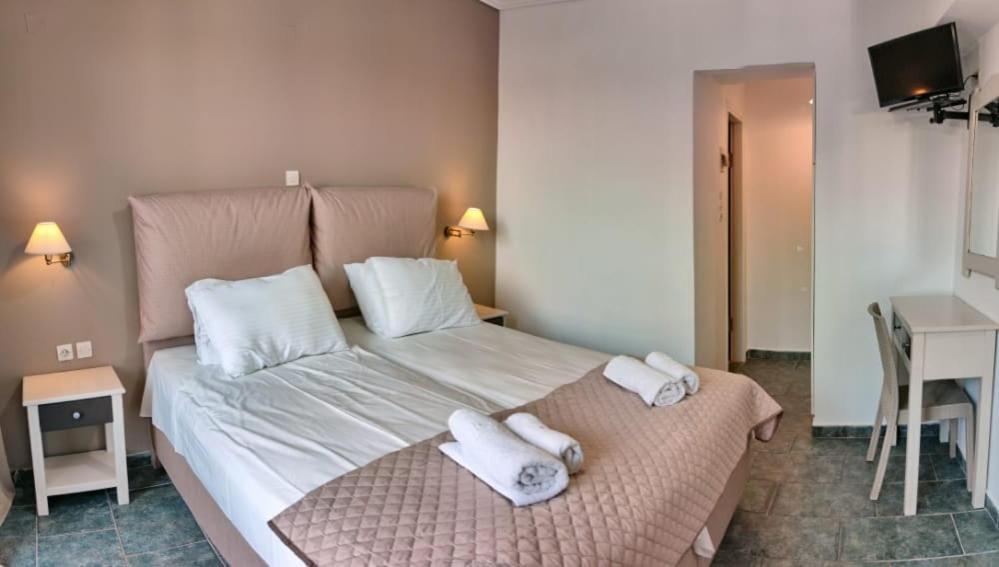 Blue Star 2 Hotel Pyrgi Thermis Ngoại thất bức ảnh